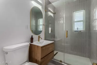 829 W Mitchell Drive, Phoenix, AZ 85013 - Photo 2