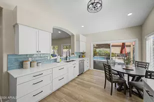 215 N Starboard Dr, Gilbert, AZ 85234 - Photo 8