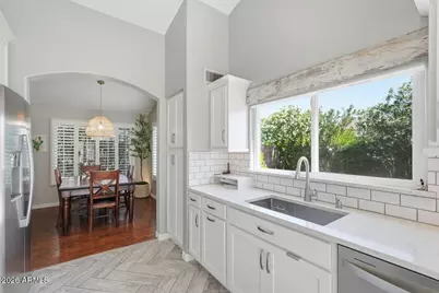 4007 W Rose Garden Lane, Glendale, AZ 85308 - Photo 8