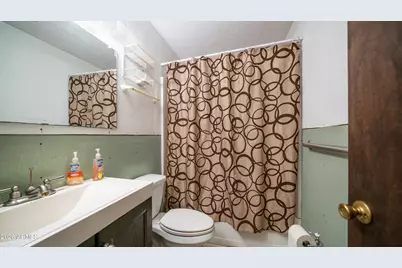 1951 E Marguerite Avenue, Phoenix, AZ 85040 - Photo 14