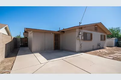 1951 E Marguerite Avenue, Phoenix, AZ 85040 - Photo 18
