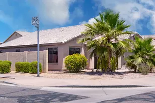 7316 W Cordes Rd, Phoenix, AZ 85043 - Photo 2