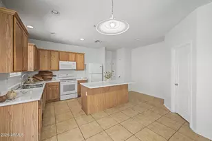 9 N 88th Dr, Tolleson, AZ 85353 - Photo 8
