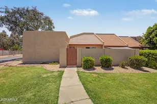 4122 W Calavar Rd, Phoenix, AZ 85053 - Photo 2