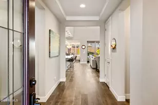 2948 E Tina Dr, Phoenix, AZ 85050 - Photo 8