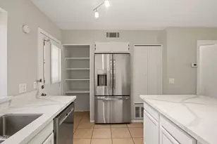 921 W University Dr, Mesa, AZ 85201 - Photo 14