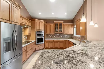 17269 N Coyote Lakes Parkway, Surprise, AZ 85378 - Photo 32