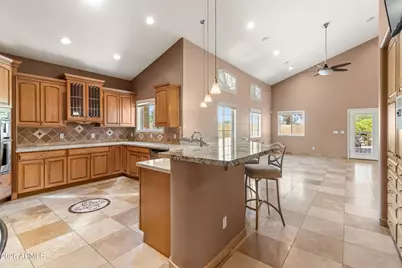 17269 N Coyote Lakes Parkway, Surprise, AZ 85378 - Photo 32