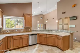 17269 N Coyote Lakes Pkwy, Surprise, AZ 85378 - Photo 32