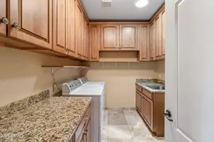 17269 N Coyote Lakes Pkwy, Surprise, AZ 85378 - Photo 28