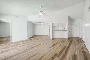 4649 E Cheyenne Dr, Phoenix, AZ 85044 - Photo 4