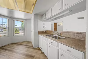 4649 E Cheyenne Dr, Phoenix, AZ 85044 - Photo 18