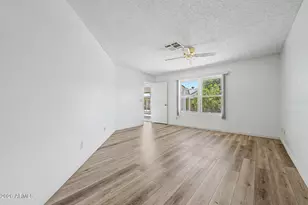 4649 E Cheyenne Dr, Phoenix, AZ 85044 - Photo 22