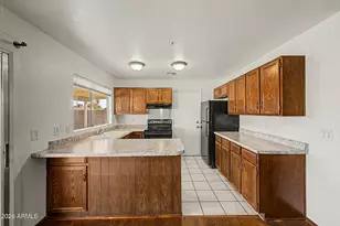 1455 W Mohawk Ln, Phoenix, AZ 85027 - Photo 8