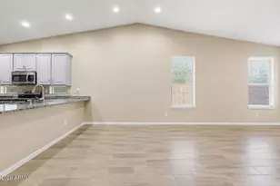 3862 E Narrowleaf Dr, Gilbert, AZ 85298 - Photo 4