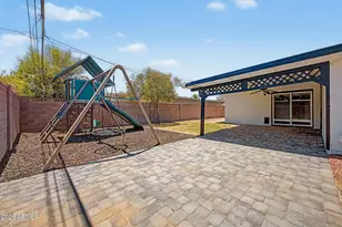 3601 E Laurel Ln, Phoenix, AZ 85028 - Photo 24