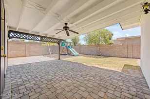 3601 E Laurel Ln, Phoenix, AZ 85028 - Photo 22