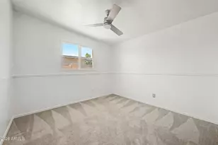 3601 E Laurel Ln, Phoenix, AZ 85028 - Photo 18