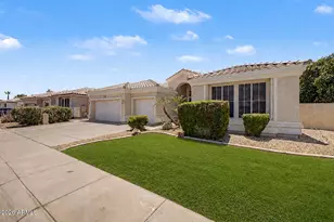 1937 W Lark Dr, Chandler, AZ 85286 - Photo 2