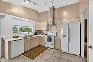 3115 W Melinda Ln, Phoenix, AZ 85027 - Photo 16