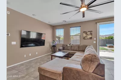2307 W Desert Lane, Phoenix, AZ 85041 - Photo 32