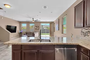 2307 W Desert Ln, Phoenix, AZ 85041 - Photo 18