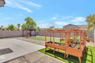 2307 W Desert Ln, Phoenix, AZ 85041 - Photo 2