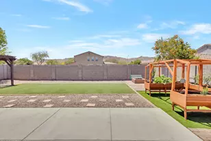 2307 W Desert Ln, Phoenix, AZ 85041 - Photo 68