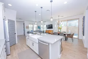 2037 W Kinfield Trail, Phoenix, AZ 85085 - Photo 10