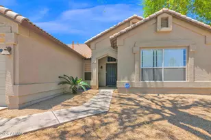 360 S Pineview Dr, Chandler, AZ 85226 - Photo 6