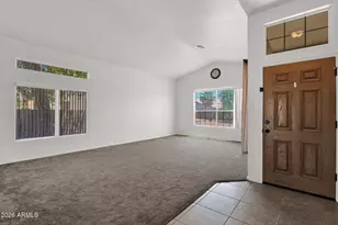 360 S Pineview Dr, Chandler, AZ 85226 - Photo 8