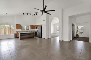 360 S Pineview Dr, Chandler, AZ 85226 - Photo 12