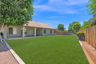 360 S Pineview Dr, Chandler, AZ 85226 - Photo 26