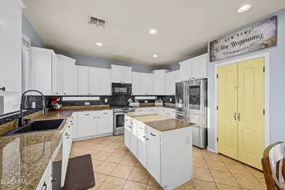 2502 N 120th Drive, Avondale, AZ 85392 - Photo 10