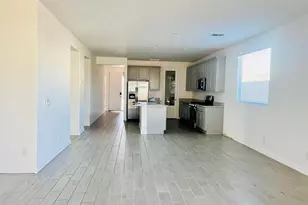 3637 S 57th Ln, Phoenix, AZ 85043 - Photo 6