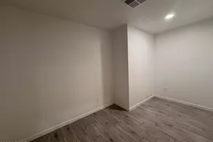 6944 W Verde Ln, Phoenix, AZ 85033 - Photo 6