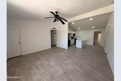 6944 W Verde Lane, Phoenix, AZ 85033 - Photo 2