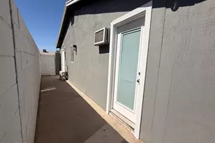 6944 W Verde Ln, Phoenix, AZ 85033 - Photo 12