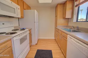 1945 S Clubhouse Dr, Casa Grande, AZ 85194 - Photo 10
