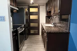 5212 N 42nd Ln, Phoenix, AZ 85019 - Photo 6