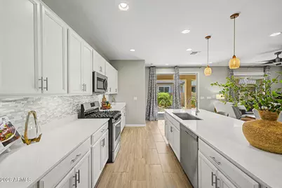 24857 N 172nd Avenue, Surprise, AZ 85387 - Photo 8