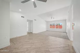 814 E Chilton Dr, Tempe, AZ 85283 - Photo 12