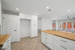 814 E Chilton Dr, Tempe, AZ 85283 - Photo 26