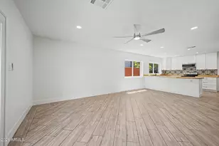814 E Chilton Dr, Tempe, AZ 85283 - Photo 16