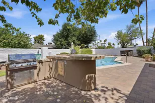 2410 E Wesleyan Dr, Tempe, AZ 85282 - Photo 32