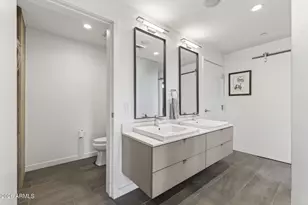 100 W Portland St, Phoenix, AZ 85003 - Photo 26