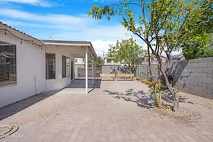 724 E Kesler Ln, Chandler, AZ 85225 - Photo 34