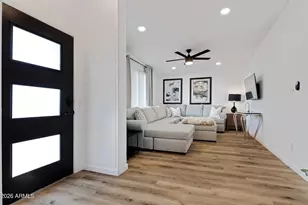 12007 N 36th St, Phoenix, AZ 85028 - Photo 4
