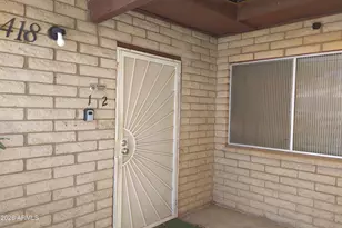 422 W Pebble Beach Dr, Tempe, AZ 85282 - Photo 2