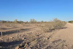 421Xx W Bethany Home Rd, Tonopah, AZ 85354 - Photo 1